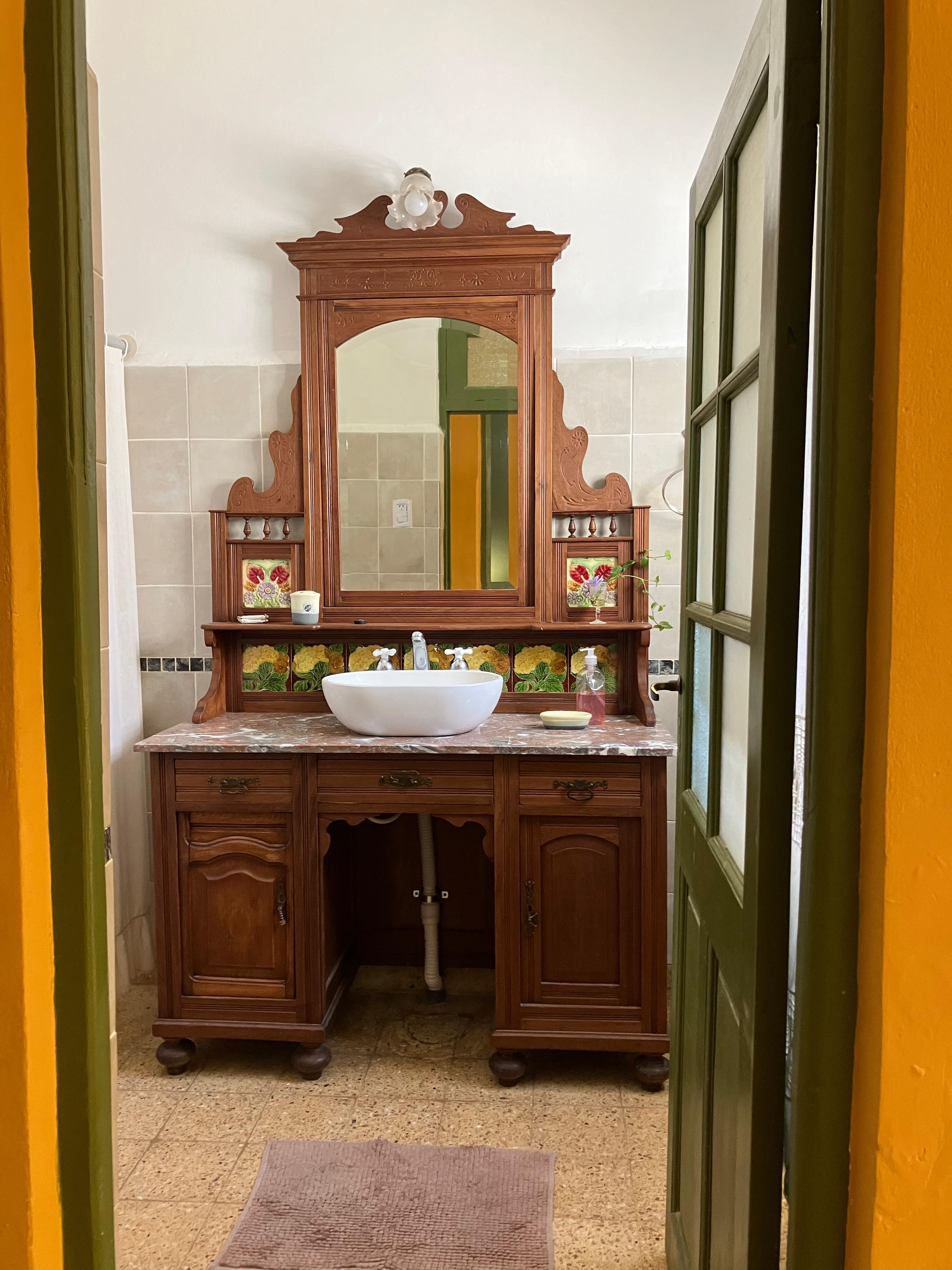 imagen del baño de la casa